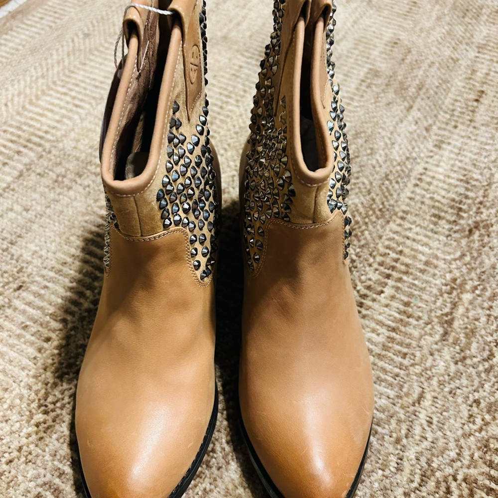 BE SPARKLE Leather Ankle Boots for Girls and Women-Cowboy Western Style Size 7.5